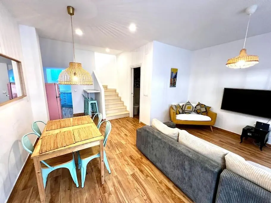 Apartmán New Fantastic Duplex With Terrace Màlaga